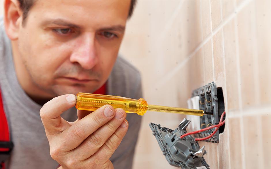 électricité Paris 4
